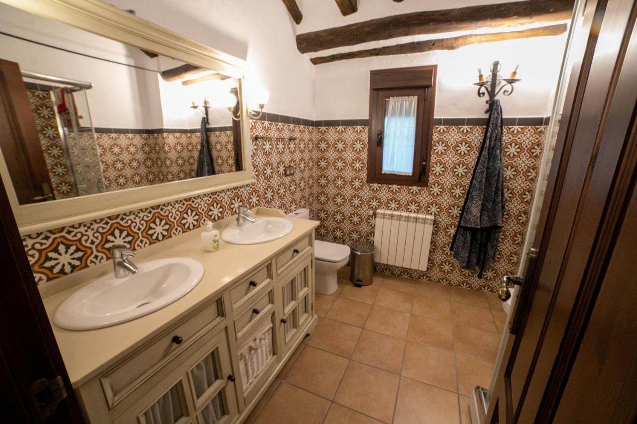Cortijo El Segador Y El Capricho Villa Almedinilla ภายนอก รูปภาพ